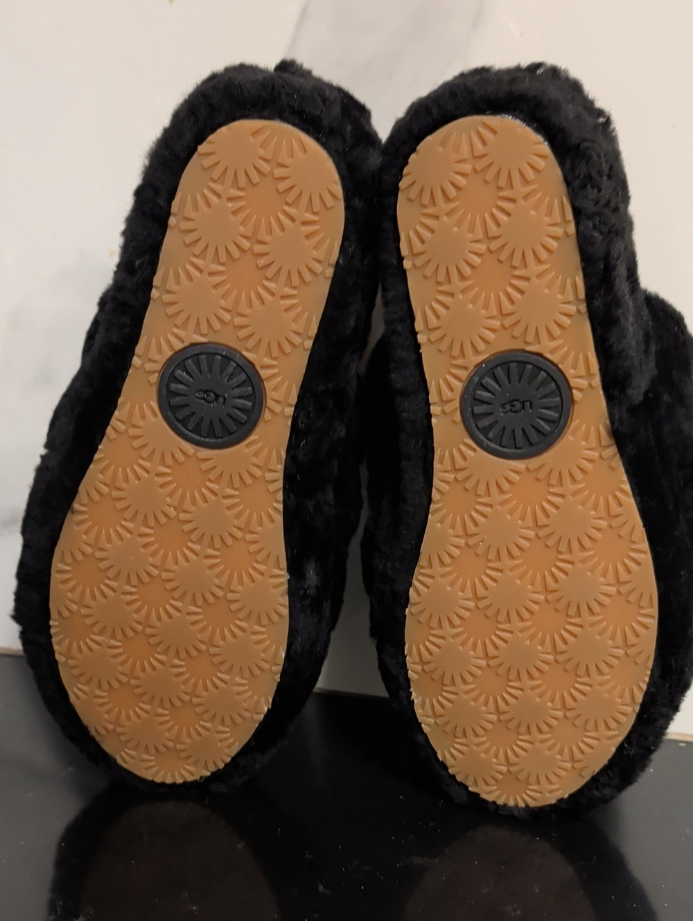UGG Fluff Yeah Flatform Slide Sandals Size 8 New MSRP $110 - Picture 8 of 9